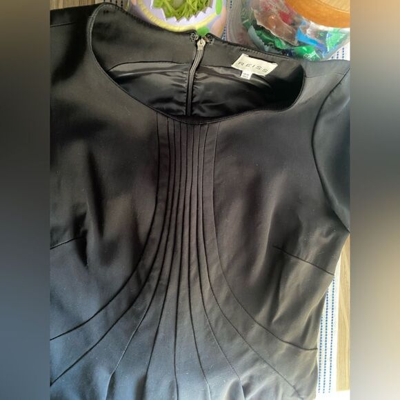 Reiss Pleated Front Black Dress Back Zip Closure Side Pockets Stretchy Sz 6 - Picture 6 of 11